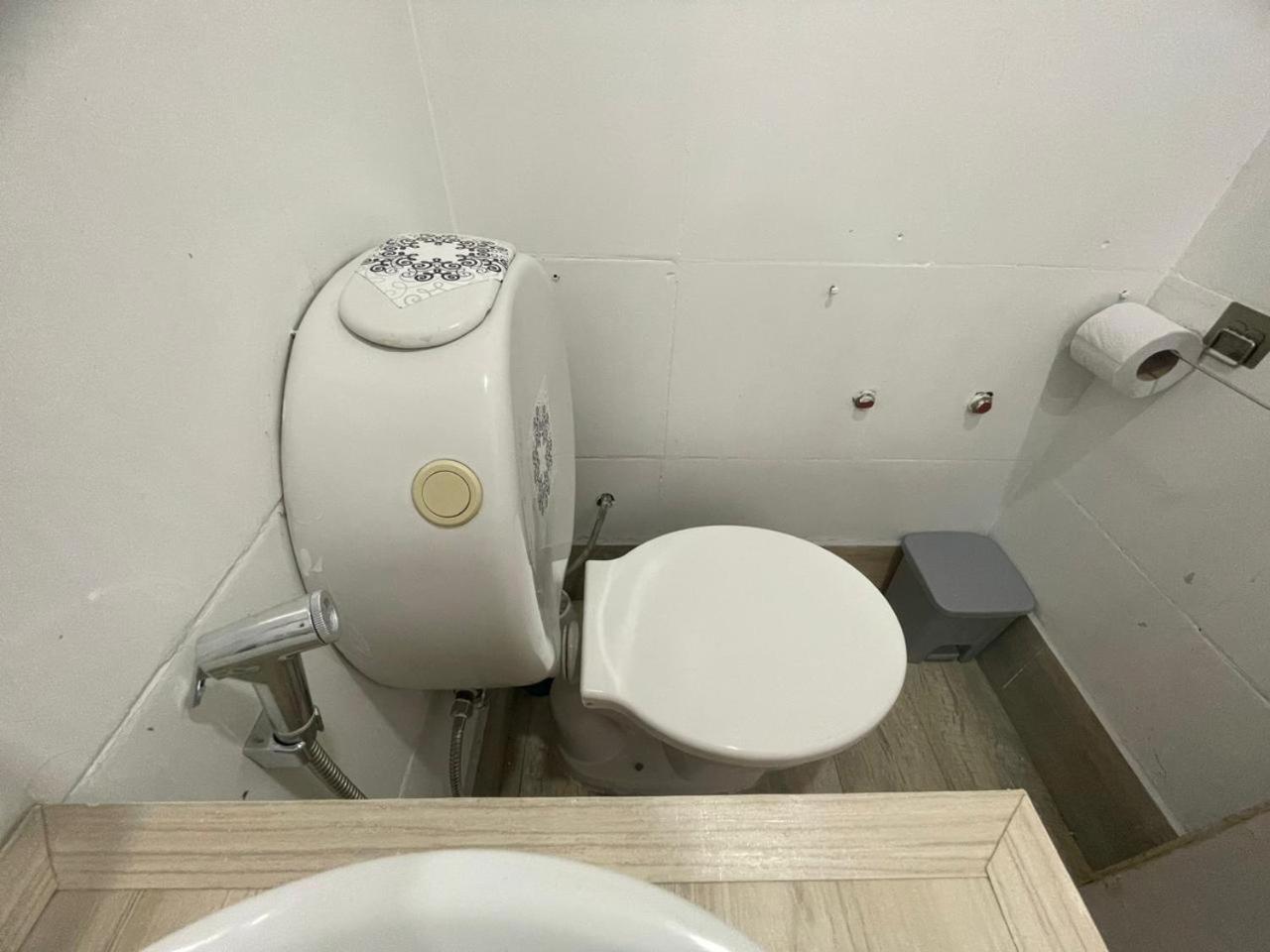 Ezeiza 1 Nuestro Lugar A 15 Minutos Del Aeropuerto Tranfer Opcional Desde Y Al Aeropuerto De Ezeiza Las 24 Horas Pet Friendly מראה חיצוני תמונה