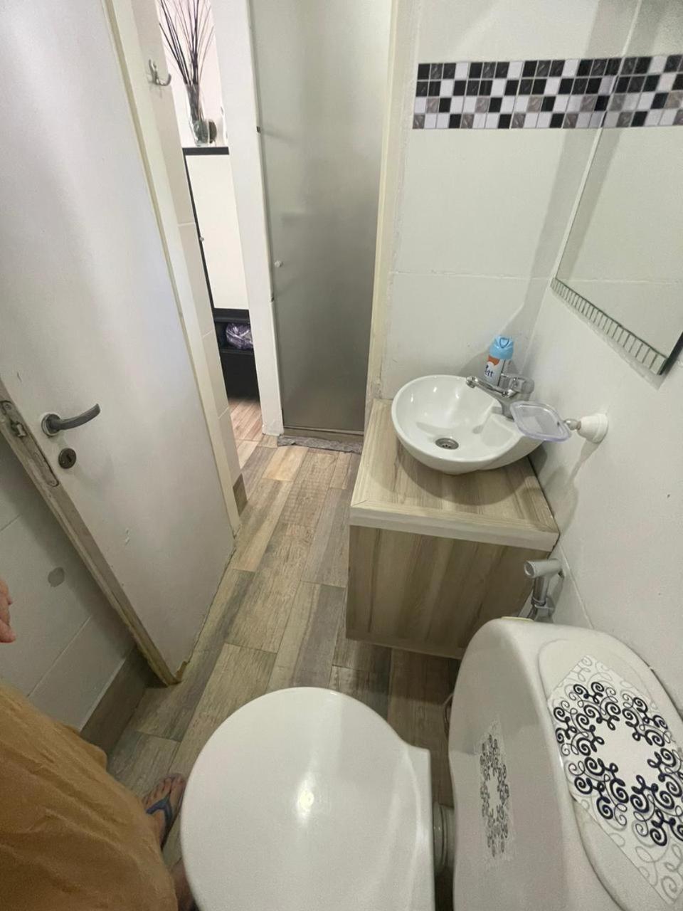 Ezeiza 1 Nuestro Lugar A 15 Minutos Del Aeropuerto Tranfer Opcional Desde Y Al Aeropuerto De Ezeiza Las 24 Horas Pet Friendly מראה חיצוני תמונה