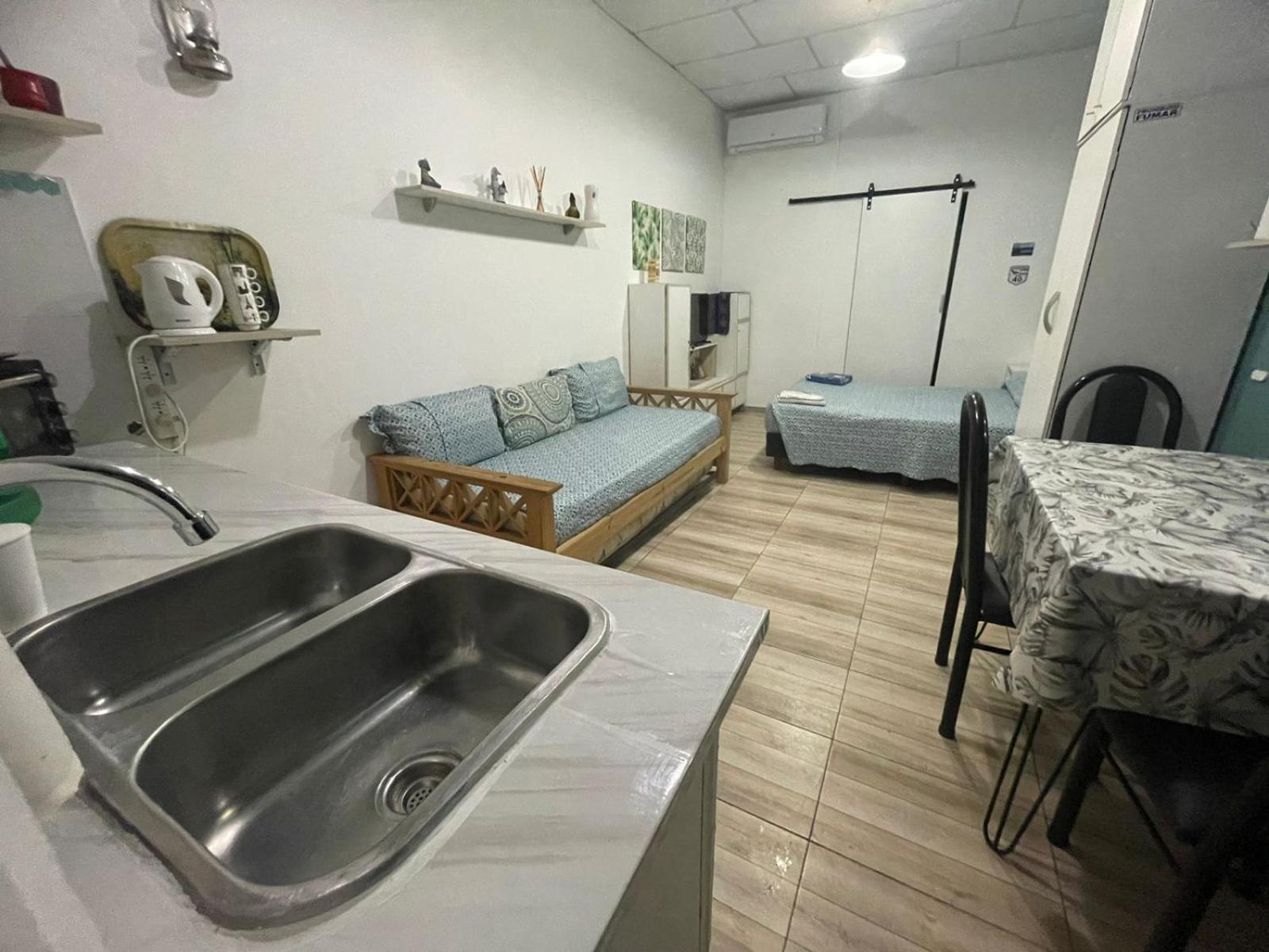 Ezeiza 1 Nuestro Lugar A 15 Minutos Del Aeropuerto Tranfer Opcional Desde Y Al Aeropuerto De Ezeiza Las 24 Horas Pet Friendly מראה חיצוני תמונה