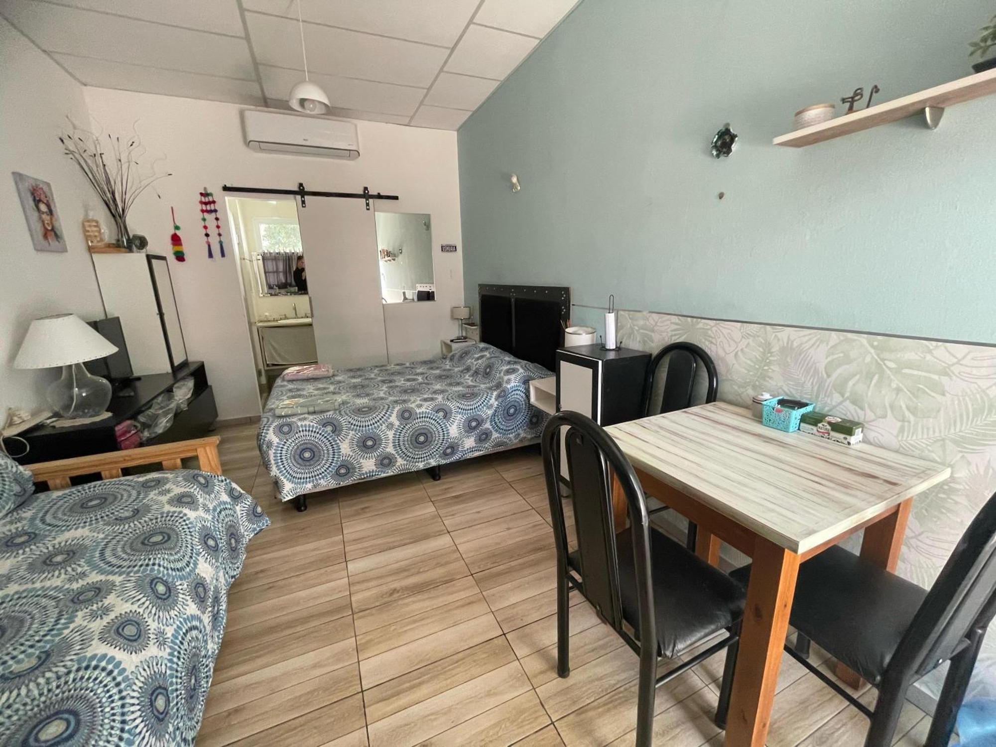 Ezeiza 1 Nuestro Lugar A 15 Minutos Del Aeropuerto Tranfer Opcional Desde Y Al Aeropuerto De Ezeiza Las 24 Horas Pet Friendly מראה חיצוני תמונה